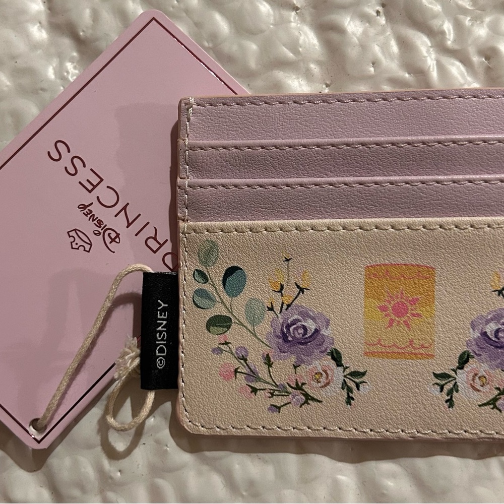 Disney Princess Pastel Pink Card Holder - Picture 2 of 2